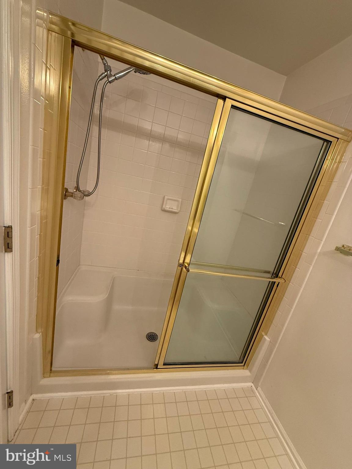 ENGLISH COUNTRY MANOR - Residential