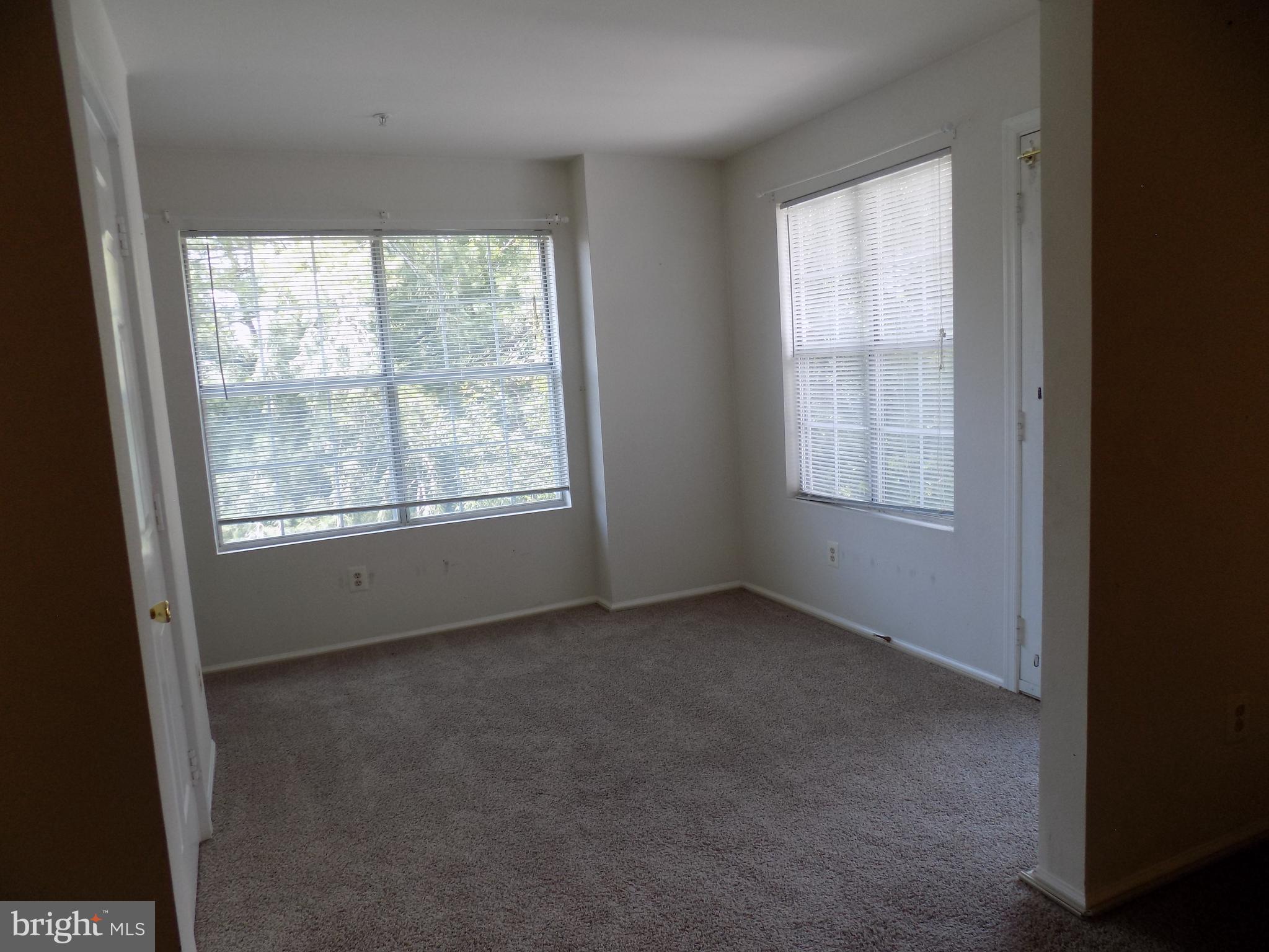 ENGLISH COUNTRY MANOR - Residential