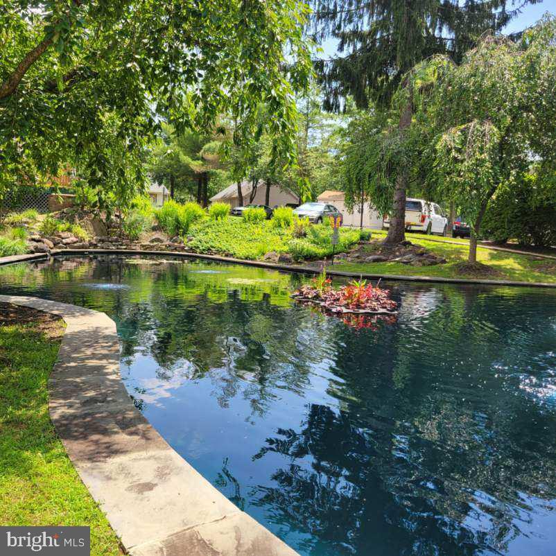 ENGLISH COUNTRY MANOR - Residential