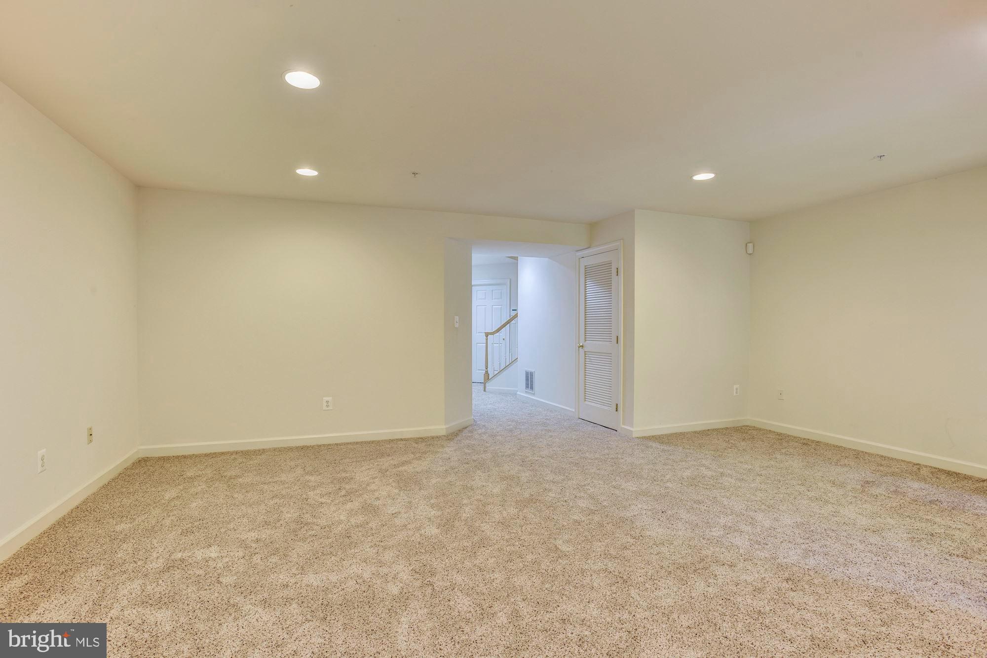 WAVERLY WOODS - Residential Lease