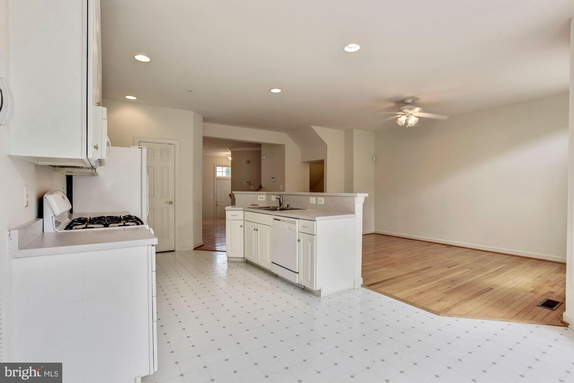 WAVERLY WOODS - Residential Lease