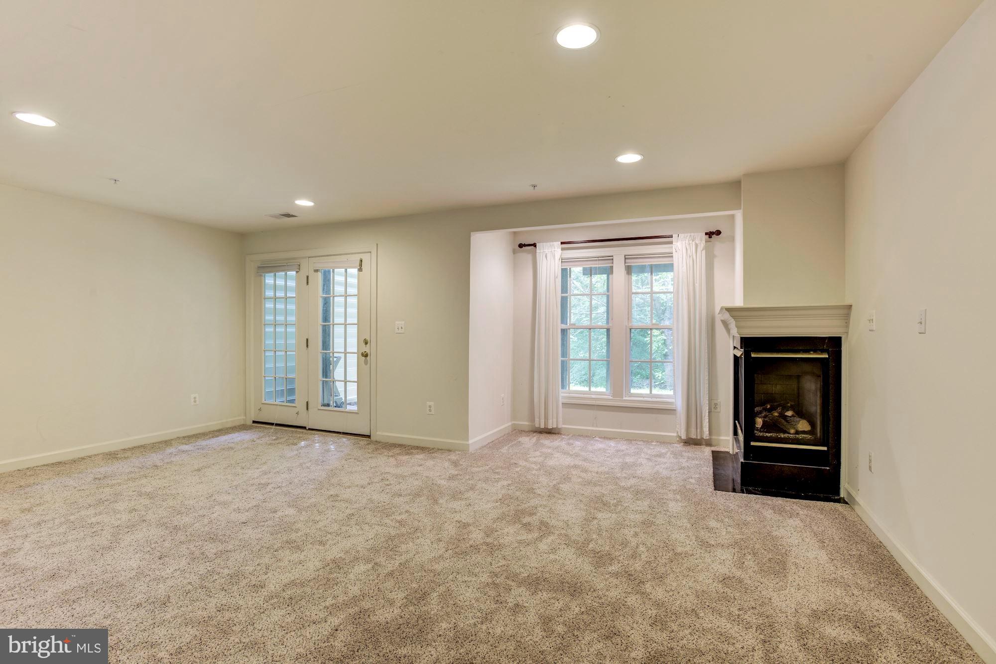 WAVERLY WOODS - Residential Lease