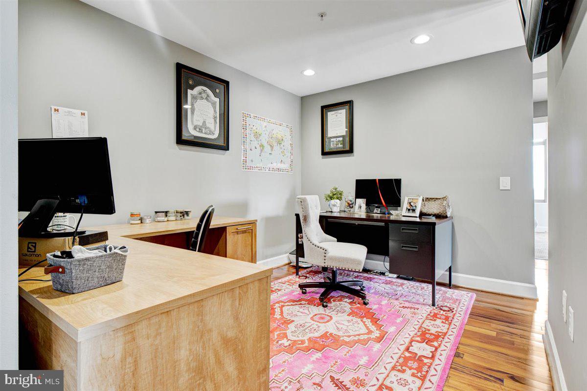 ECLIPSE ON CENTER PARK - Residential Lease