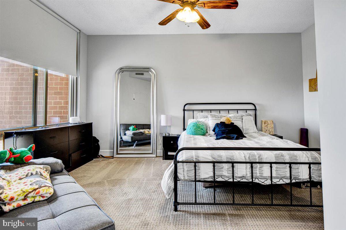 ECLIPSE ON CENTER PARK - Residential Lease