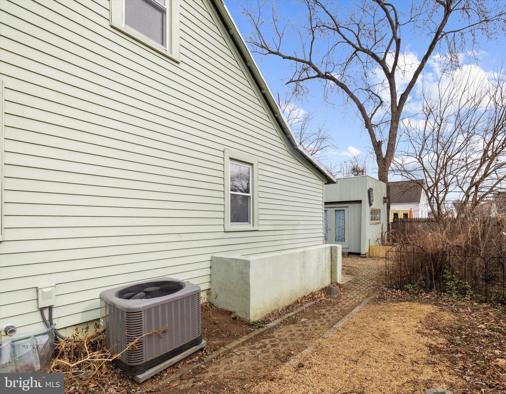 COLONY HILLS - Residential