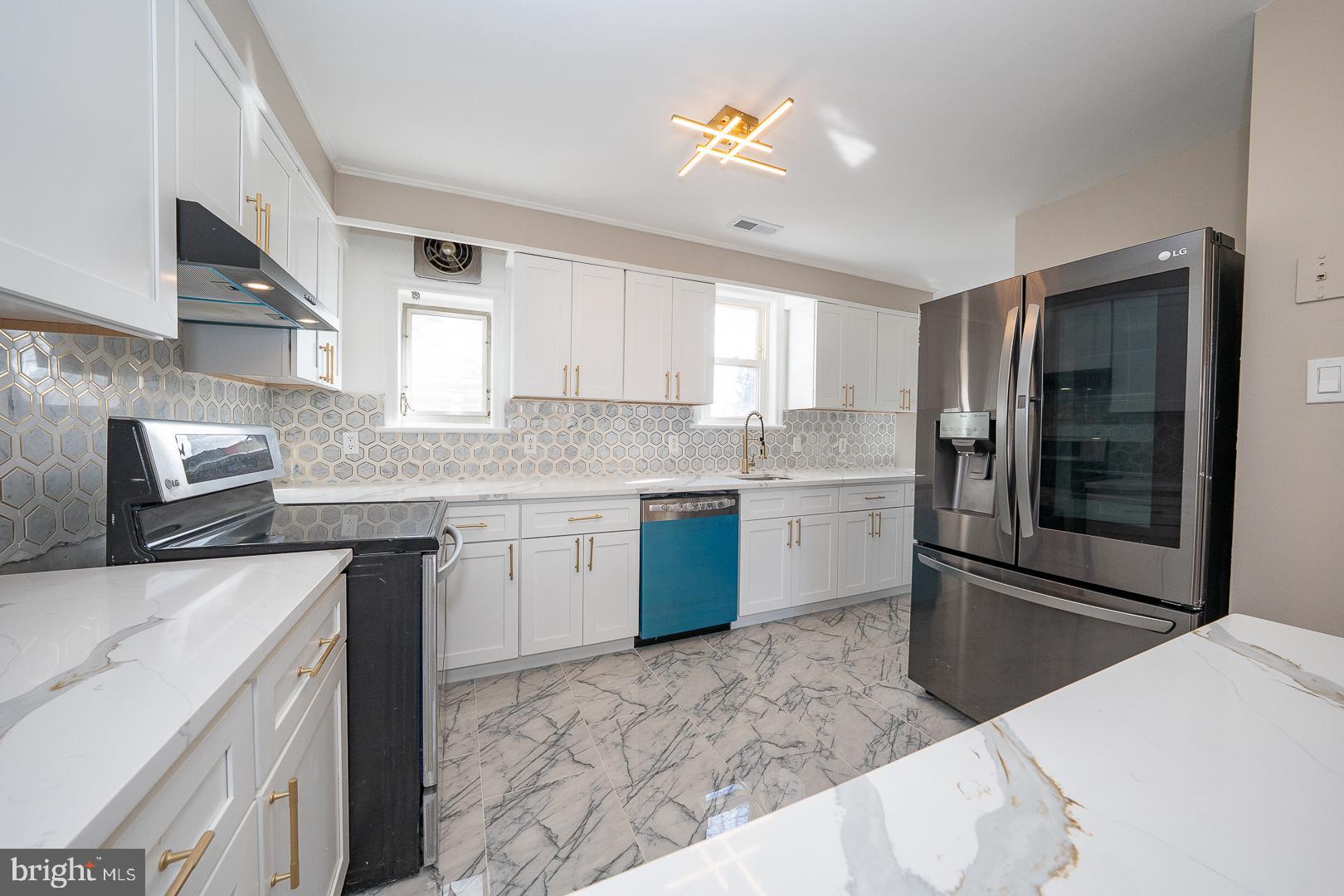 LANSDOWNE - Residential