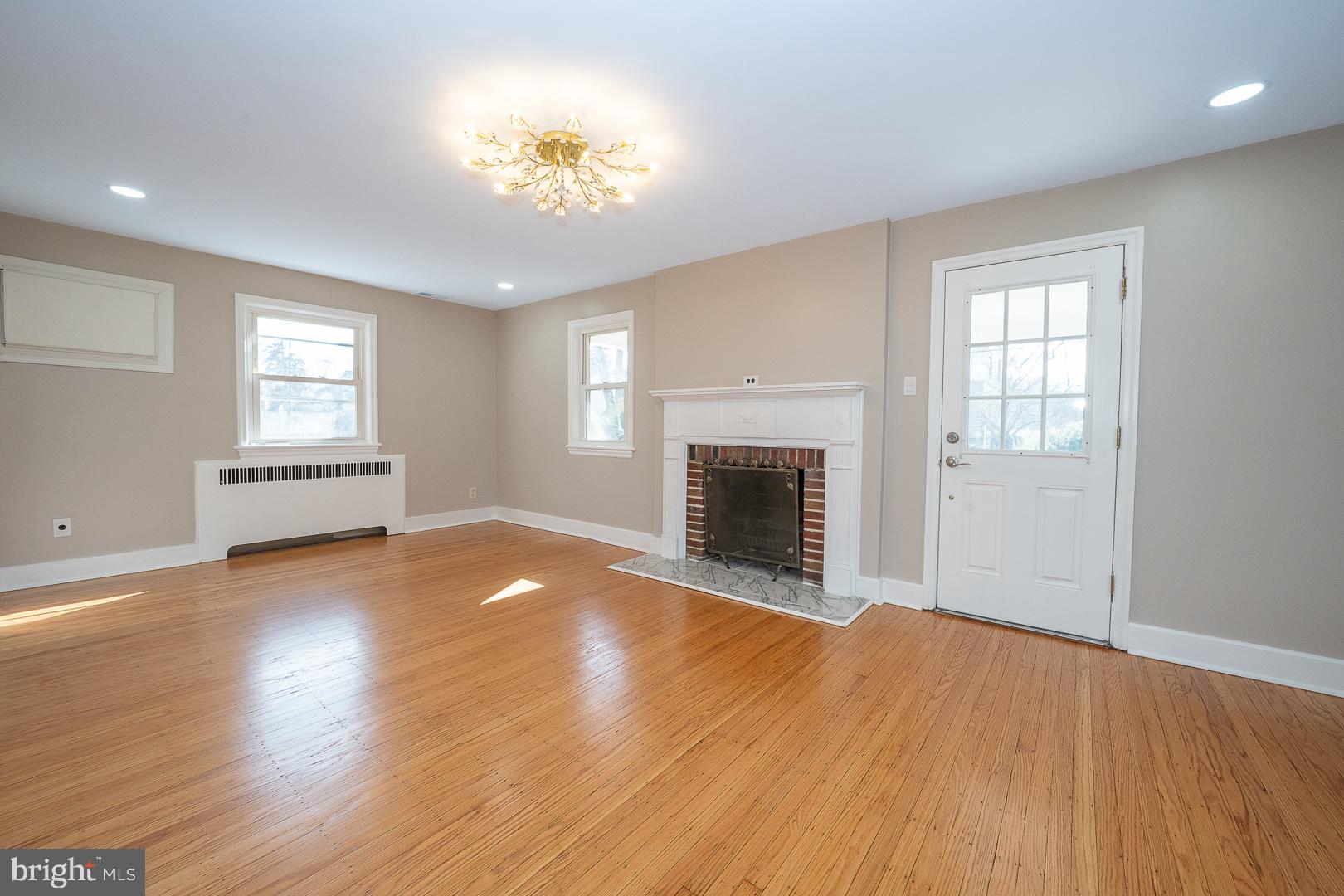 LANSDOWNE - Residential