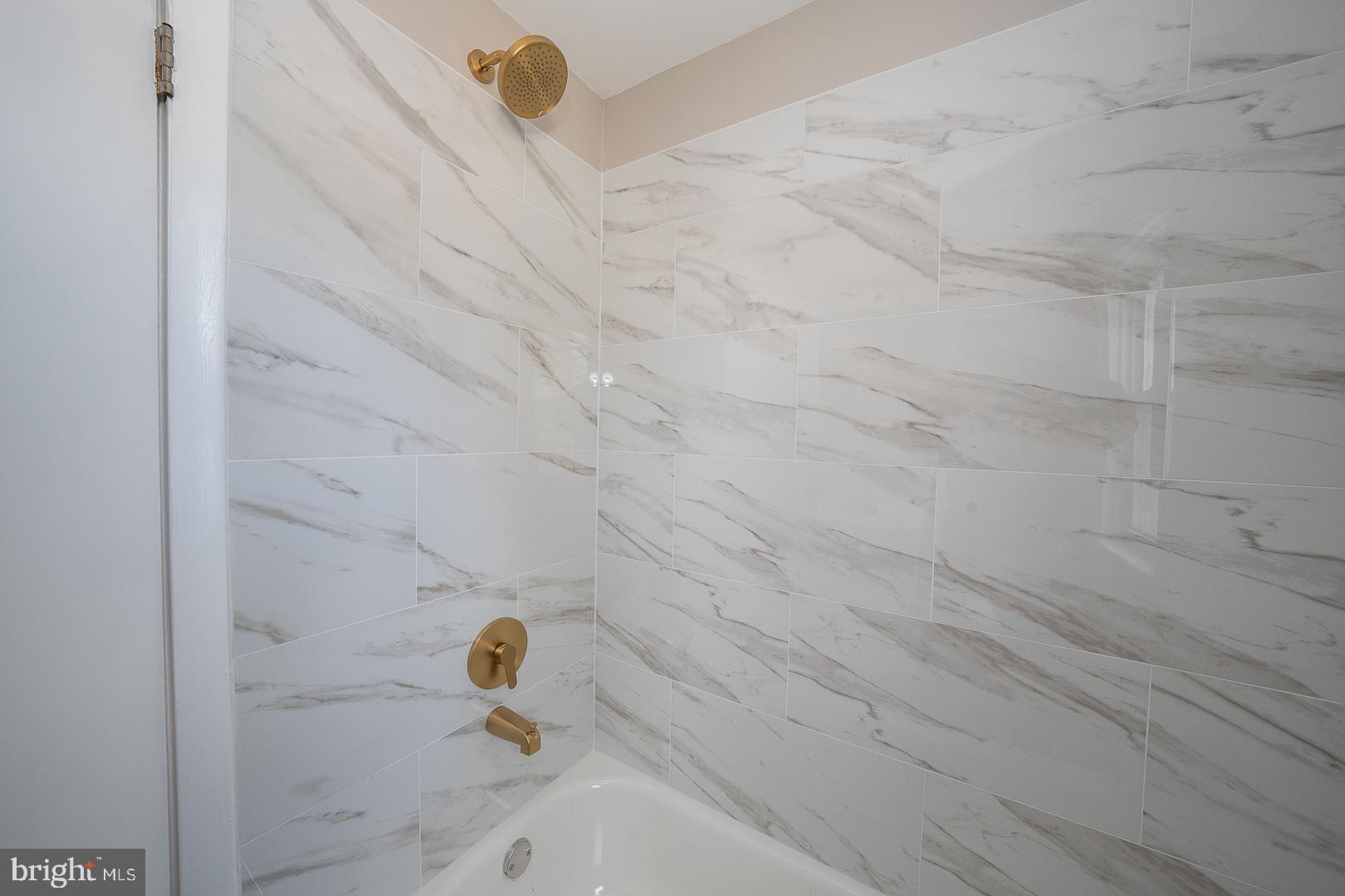 LANSDOWNE - Residential