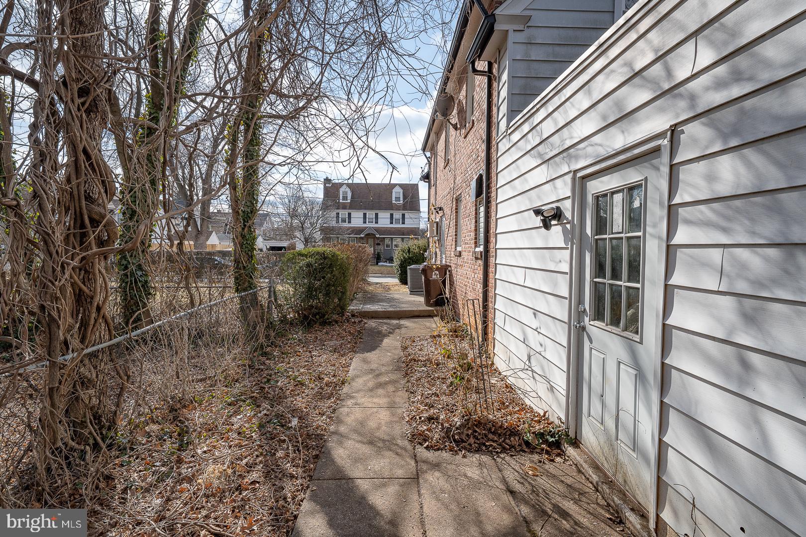 LANSDOWNE - Residential