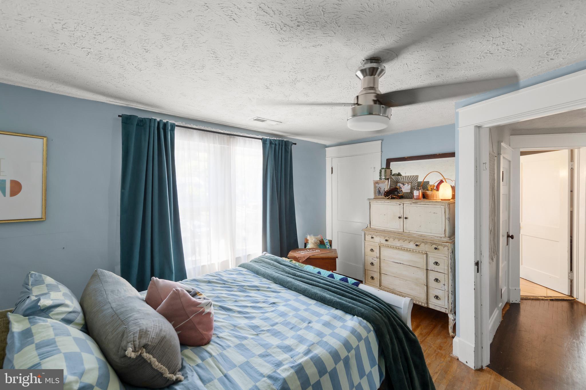 HOFFMAN HEIGHTS - Residential Lease