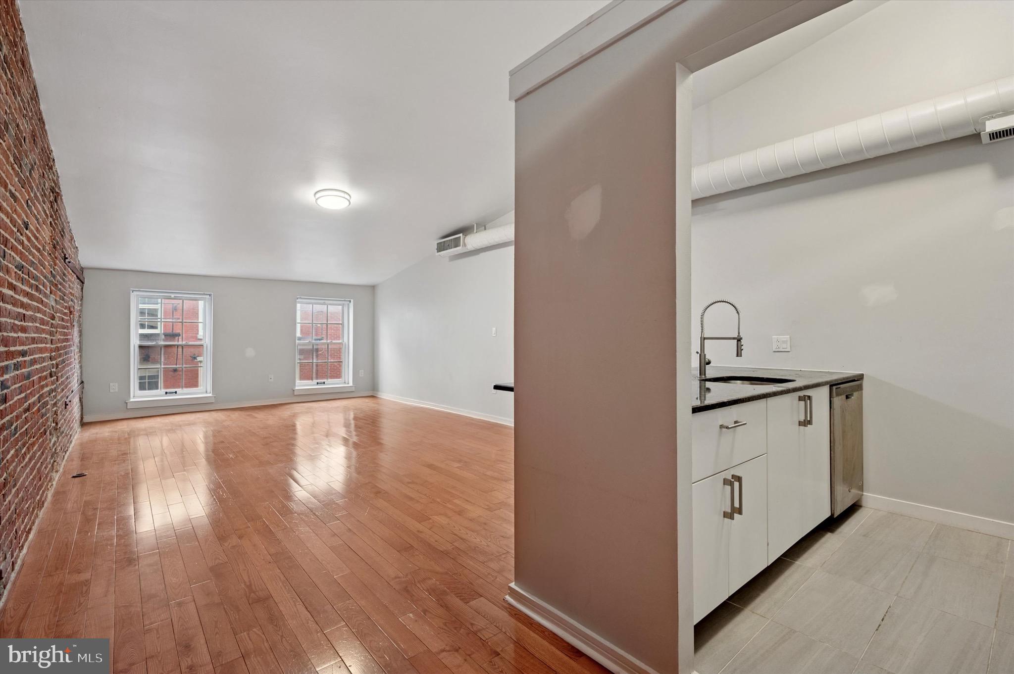 OLD CITY - Residential Lease