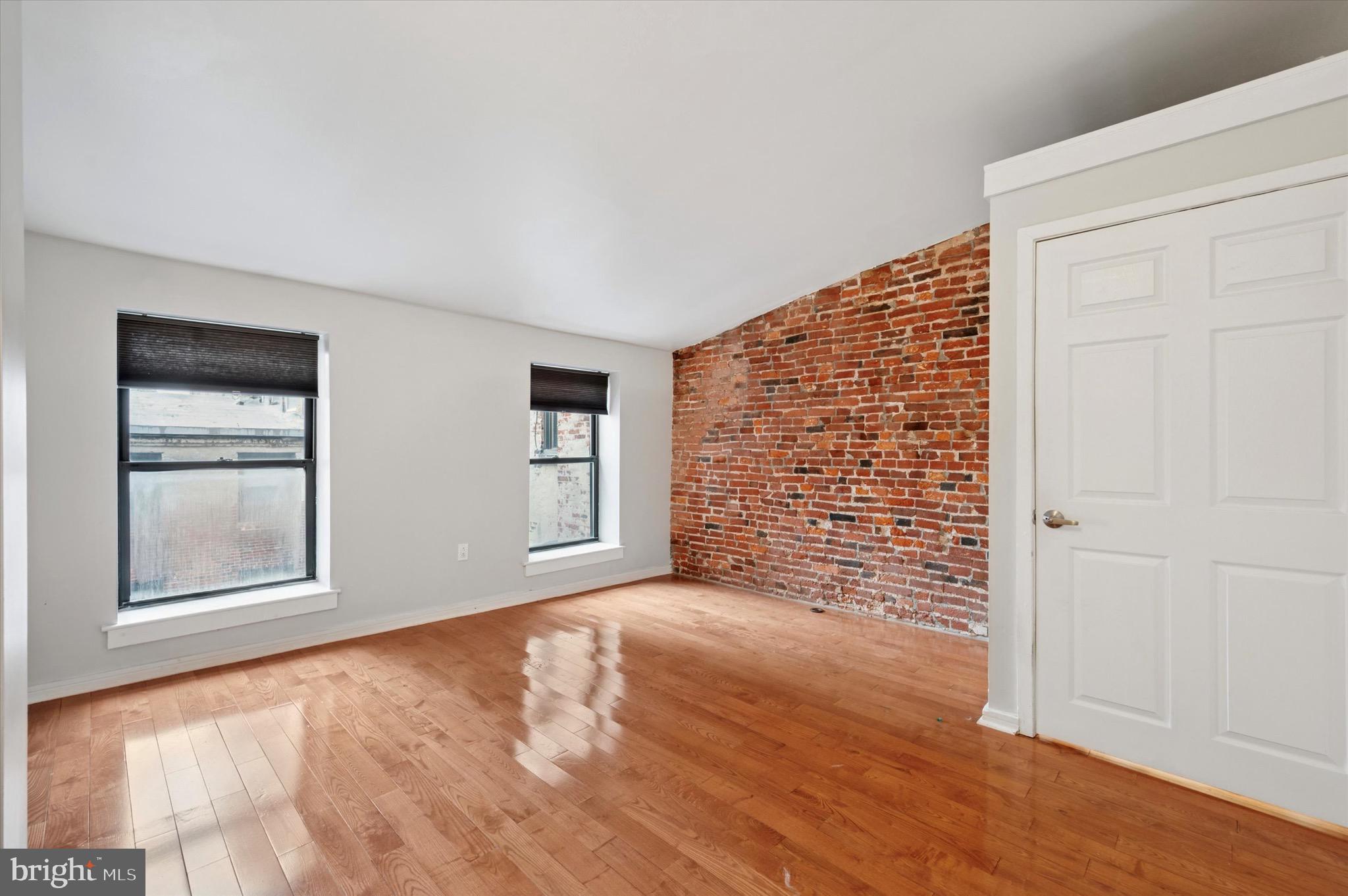 OLD CITY - Residential Lease