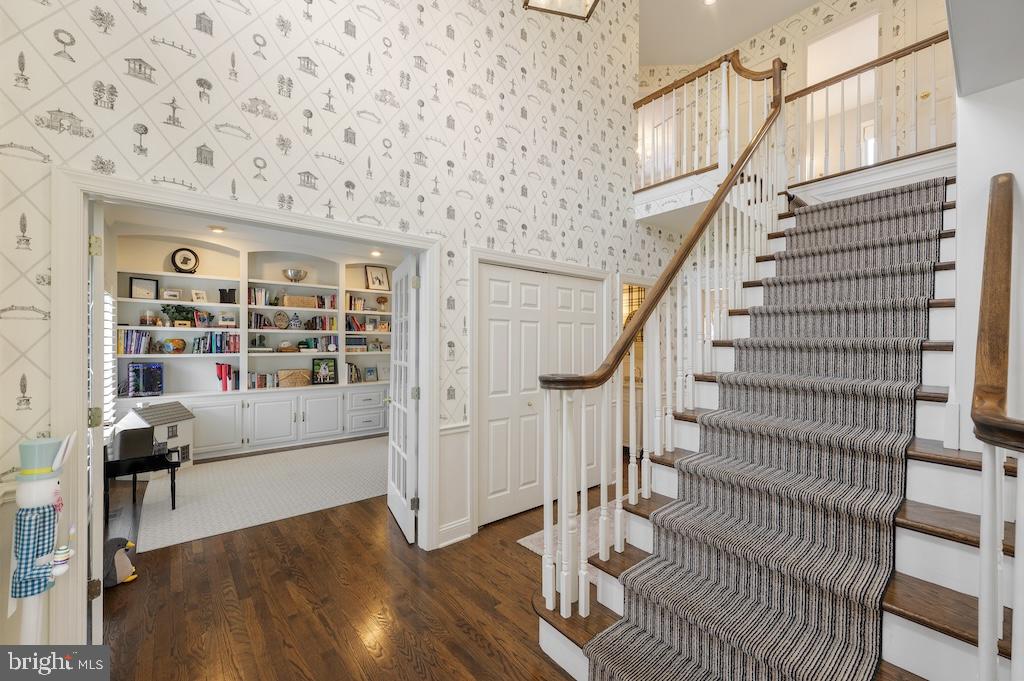 REGAL GLEN - Residential