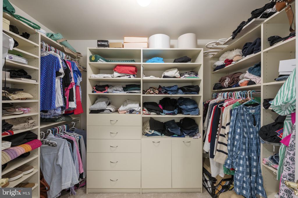 REGAL GLEN - Residential