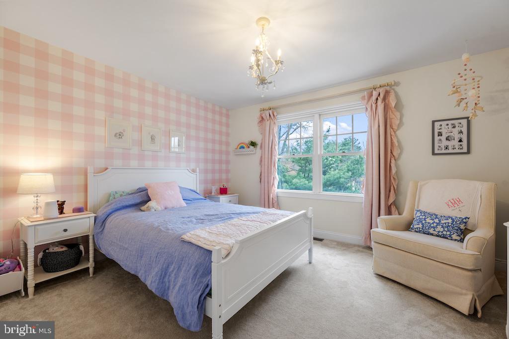 REGAL GLEN - Residential