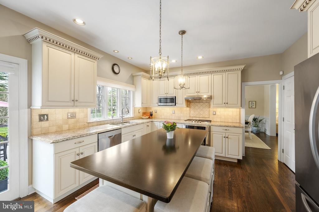 REGAL GLEN - Residential