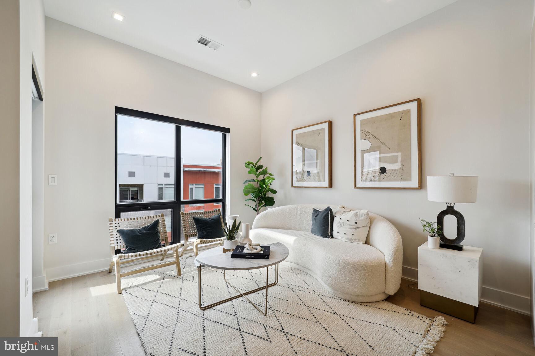 POTOMAC YARD - Residential