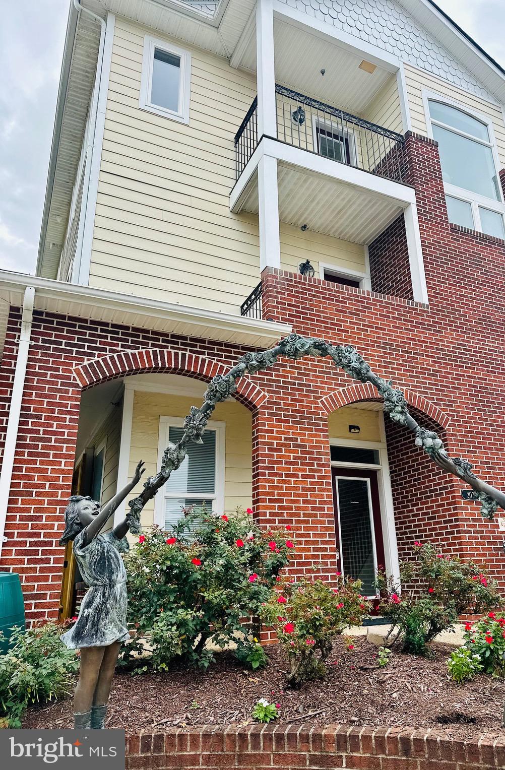 CENTENNIAL COMMONS - Residential