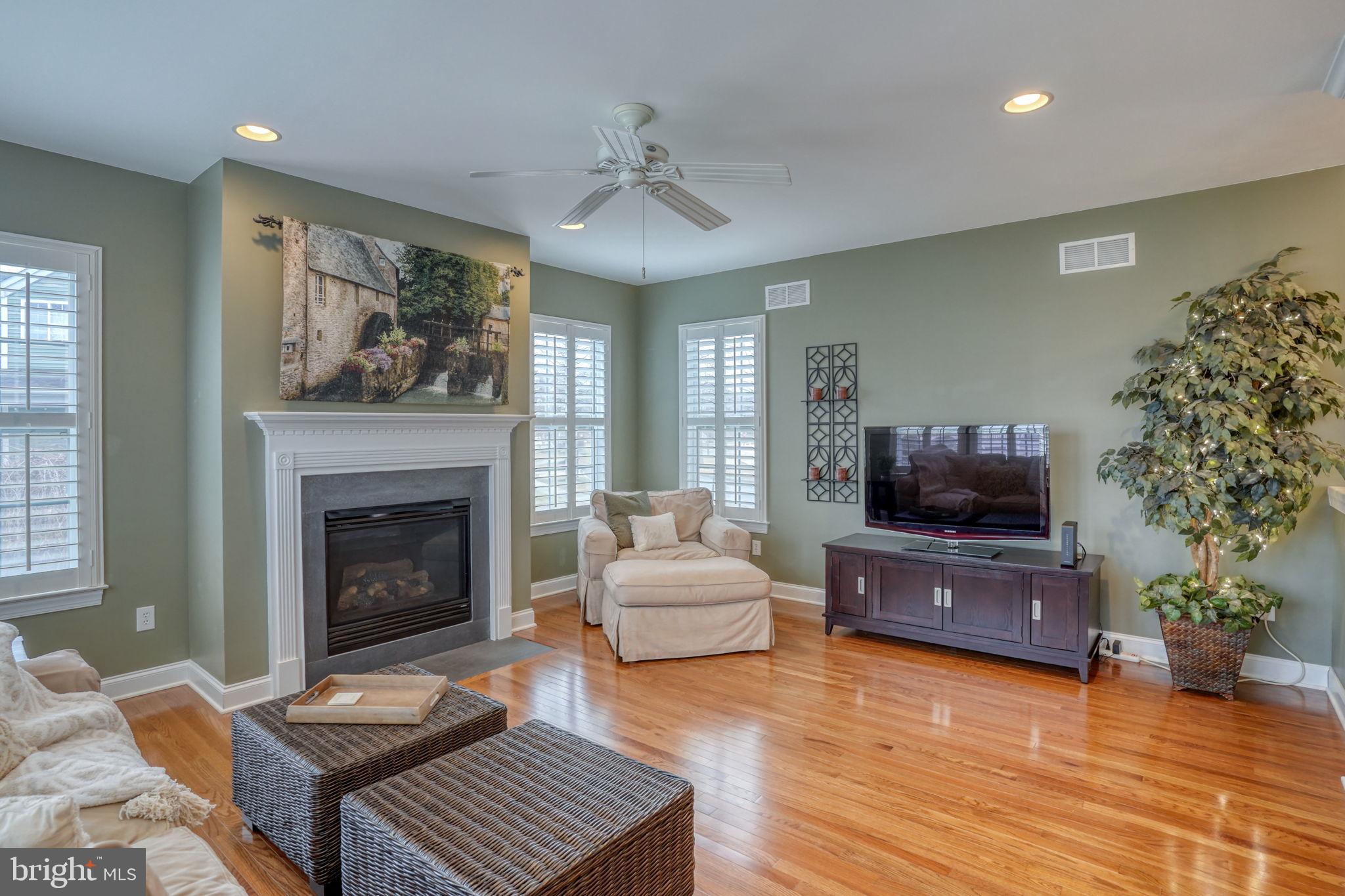 PARKSIDE - Residential