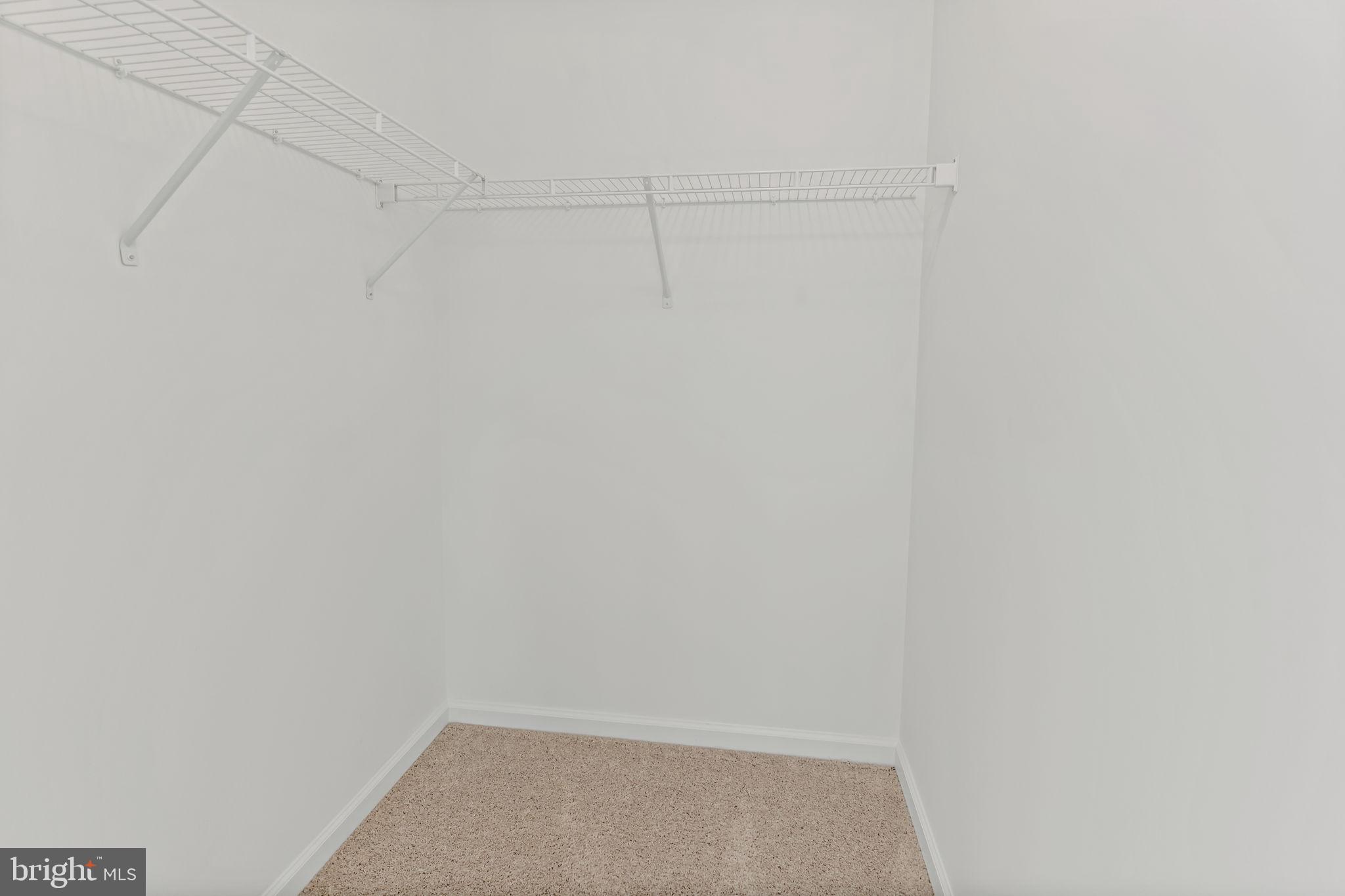 WHISPERING PINES - Residential