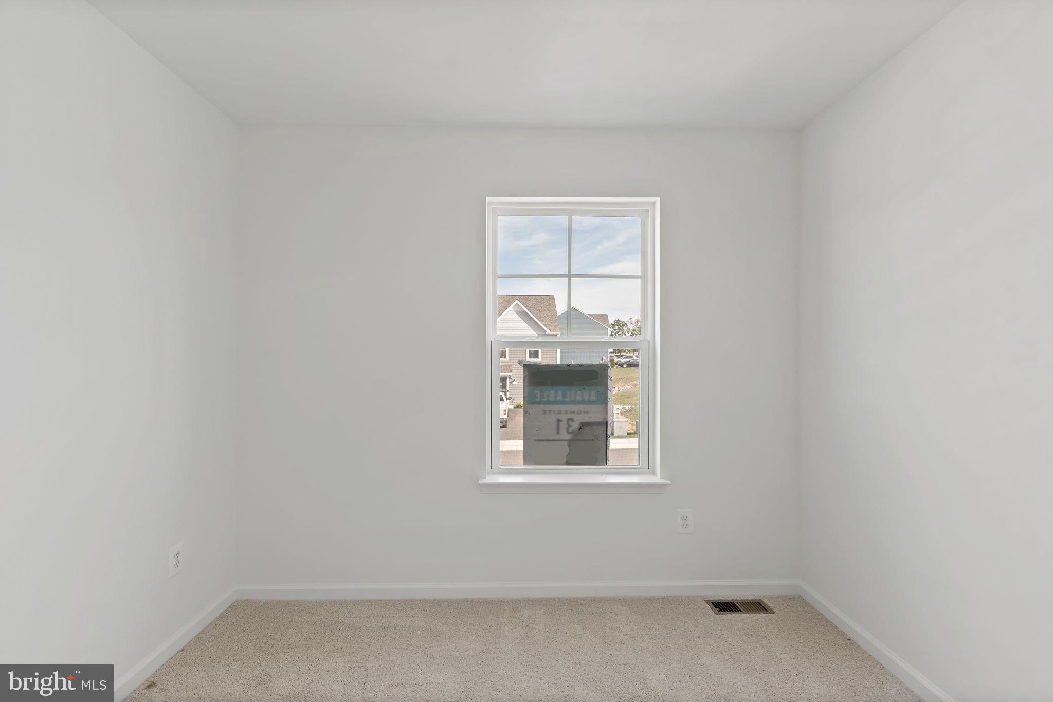 WHISPERING PINES - Residential