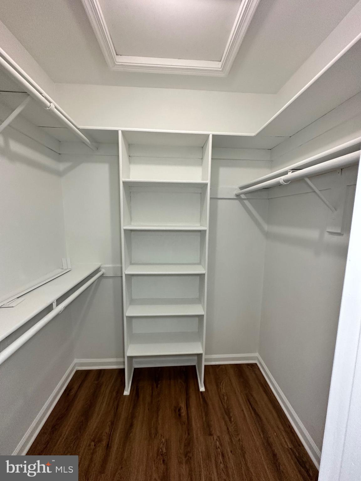 IDYLWOOD STATION - Residential Lease