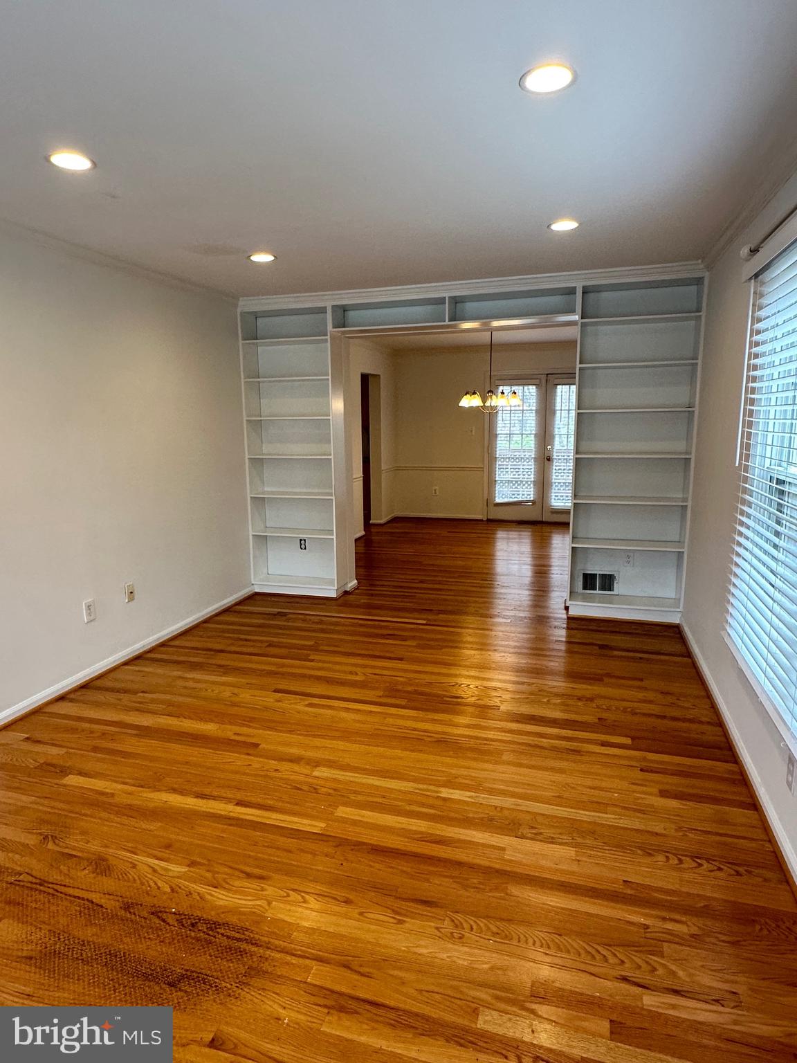 IDYLWOOD STATION - Residential Lease