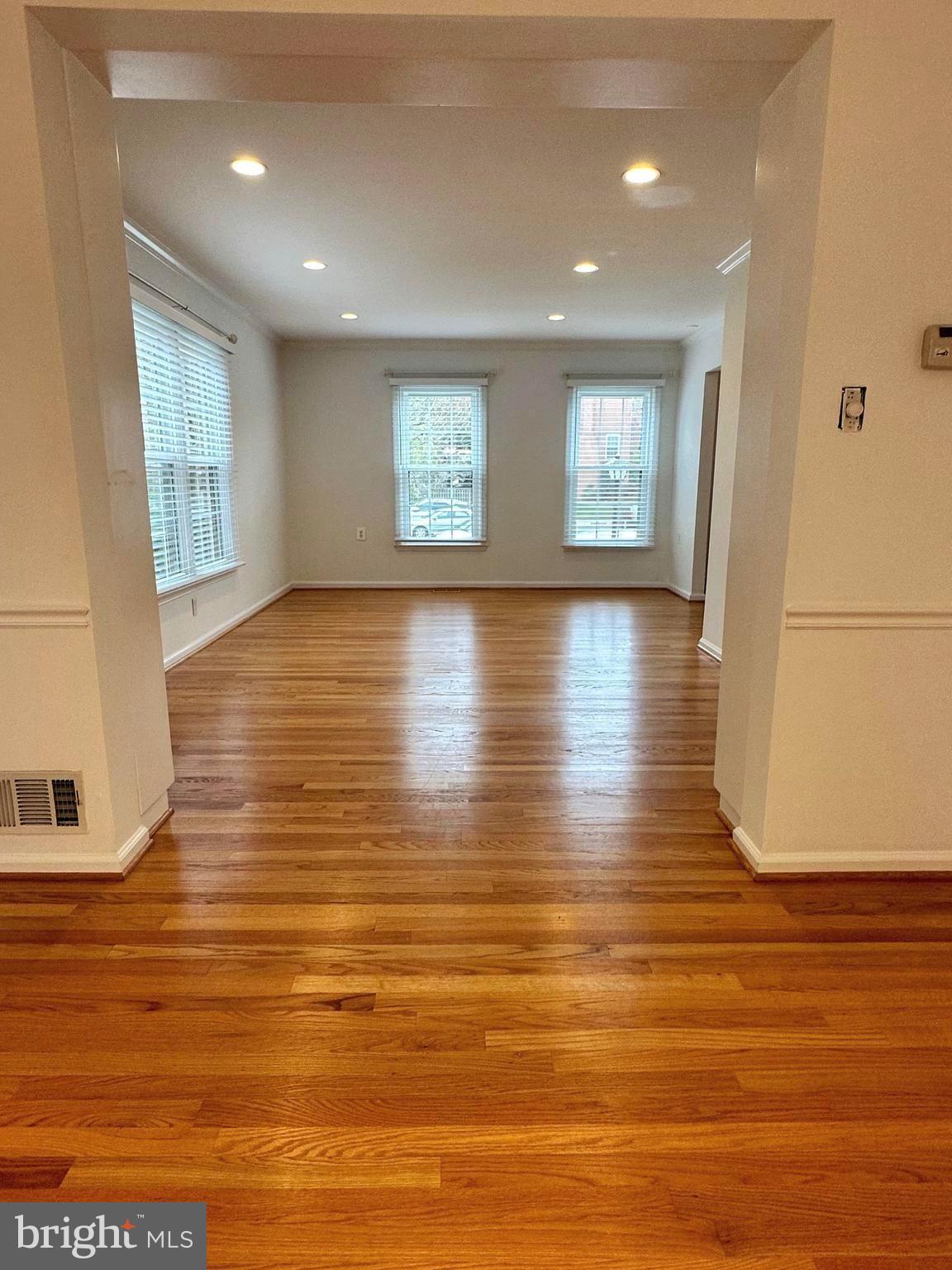 IDYLWOOD STATION - Residential Lease