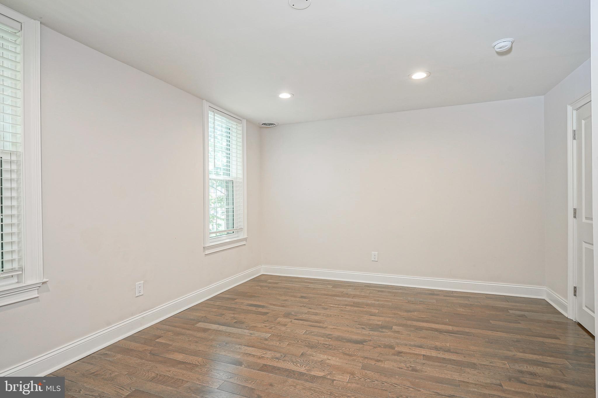 GRADUATE HOSPITAL - Residential Lease