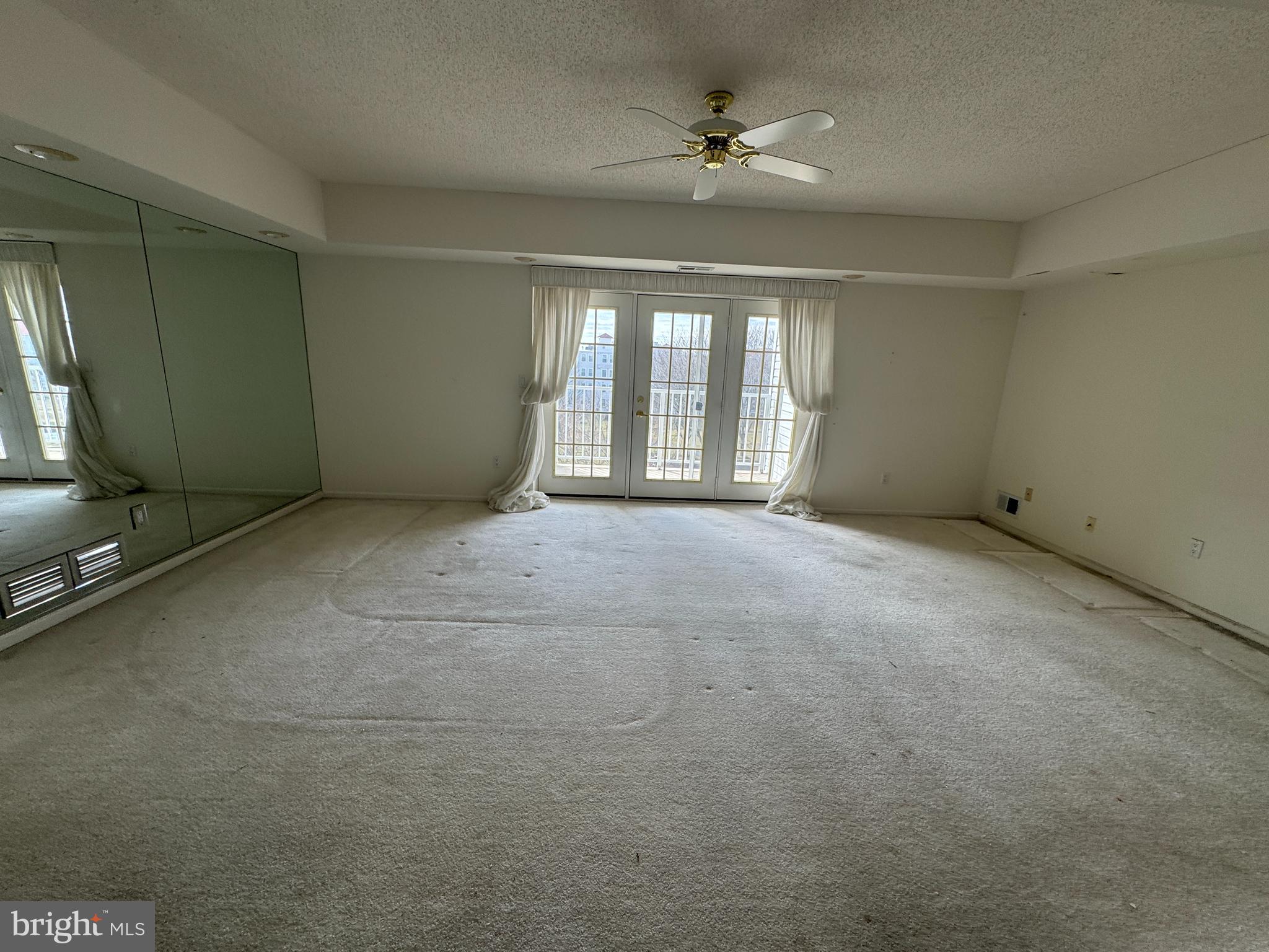 CENTENNIAL STATION - Residential