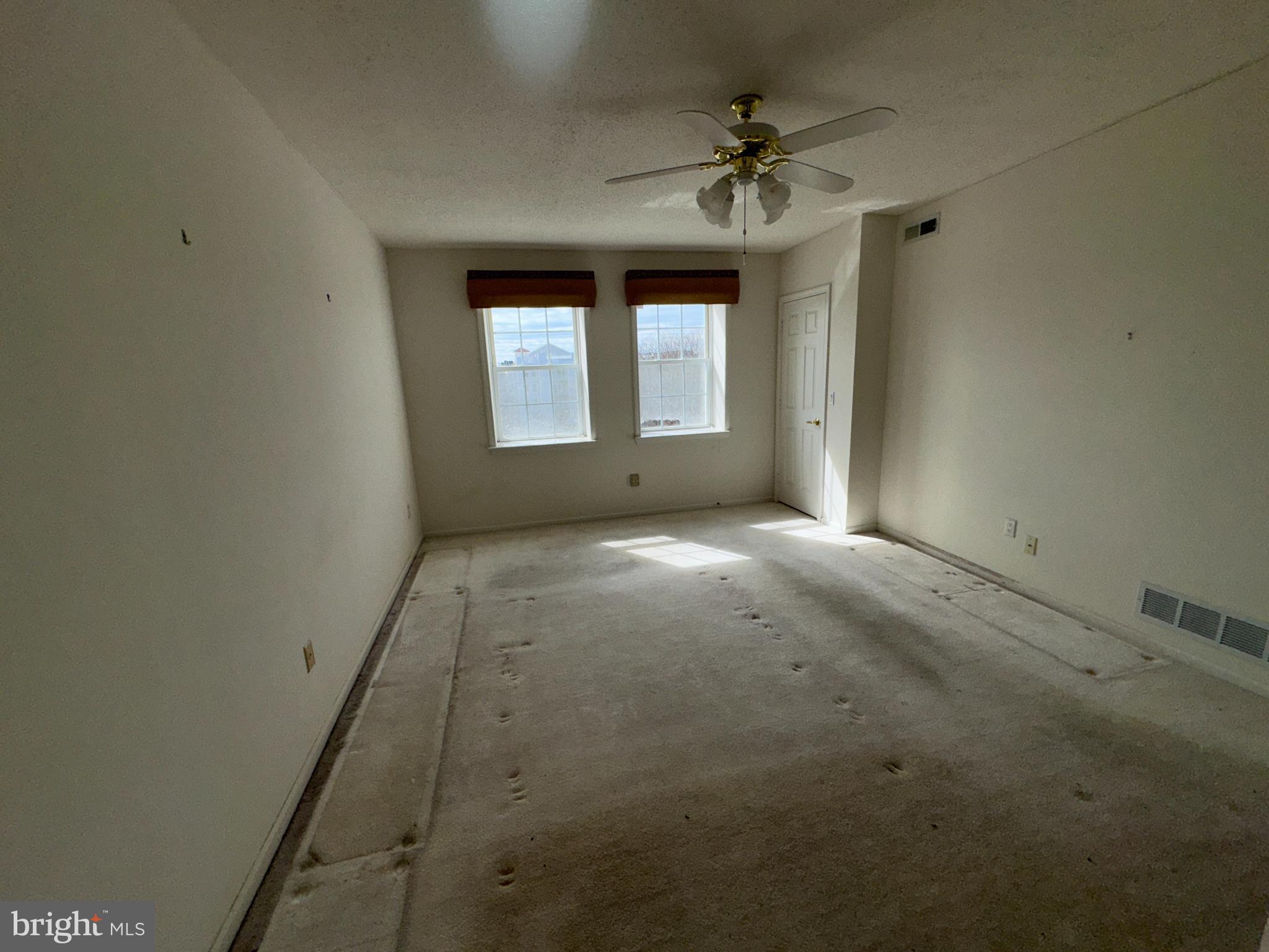 CENTENNIAL STATION - Residential