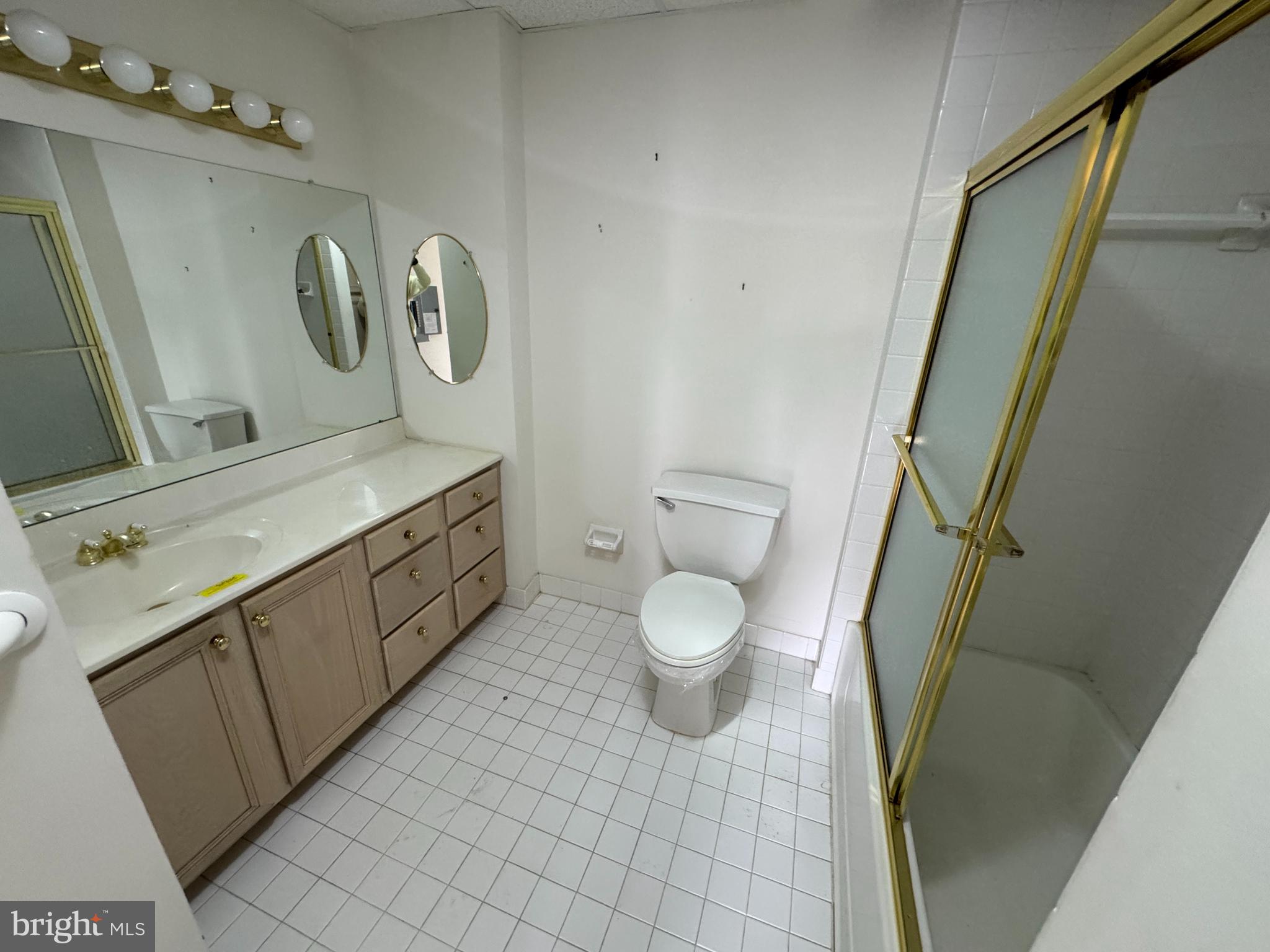 CENTENNIAL STATION - Residential