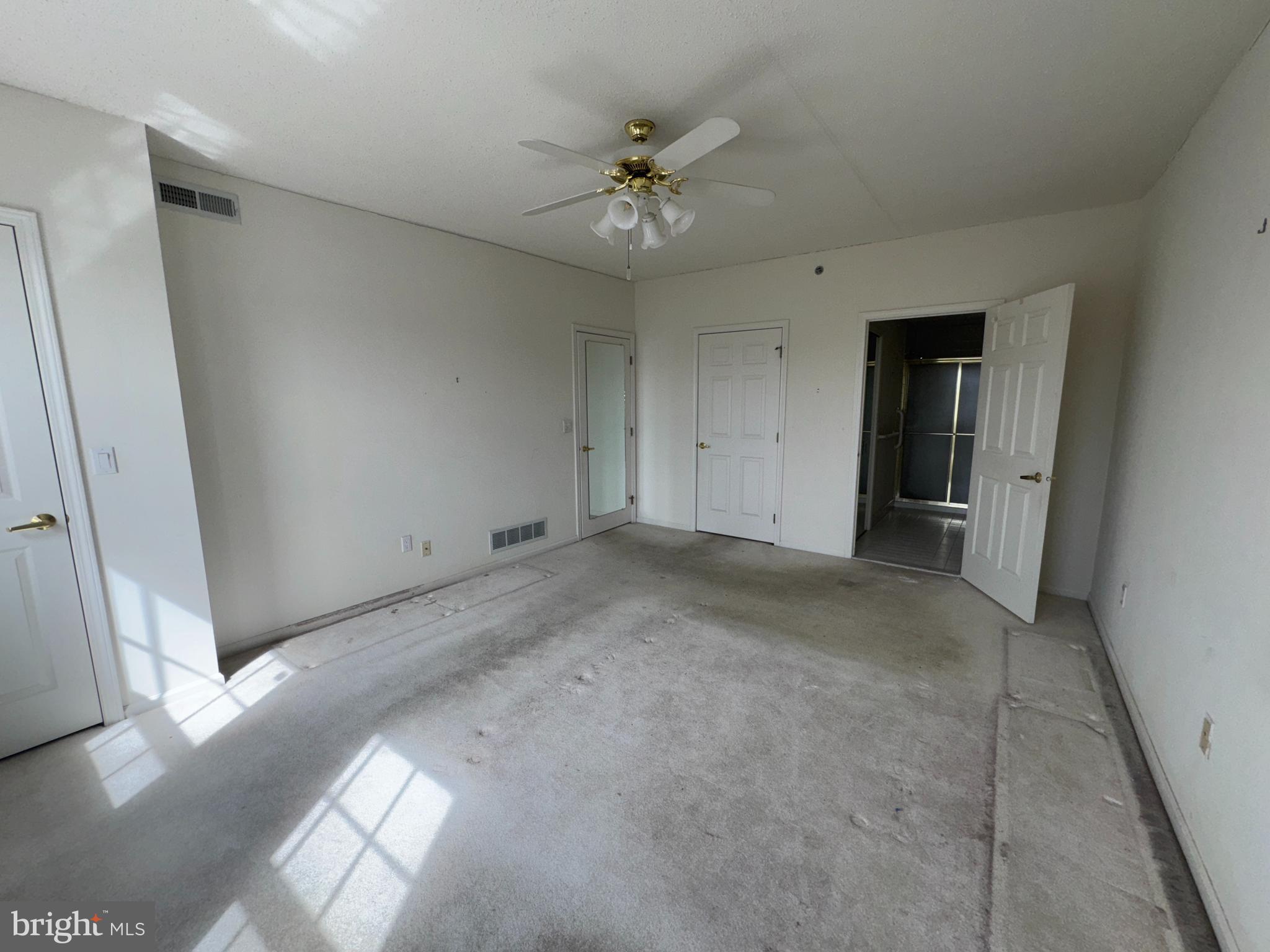 CENTENNIAL STATION - Residential