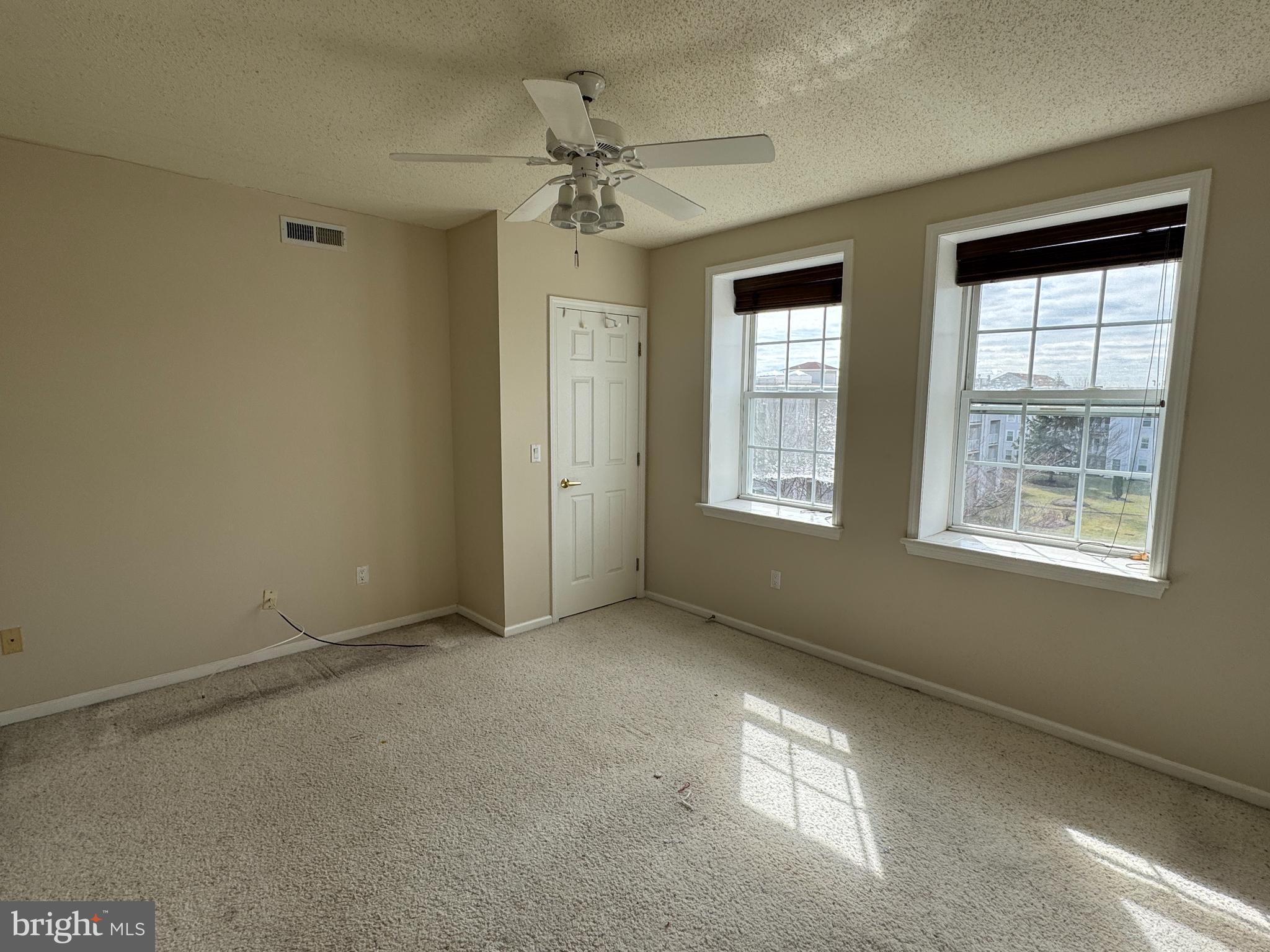 CENTENNIAL STATION - Residential