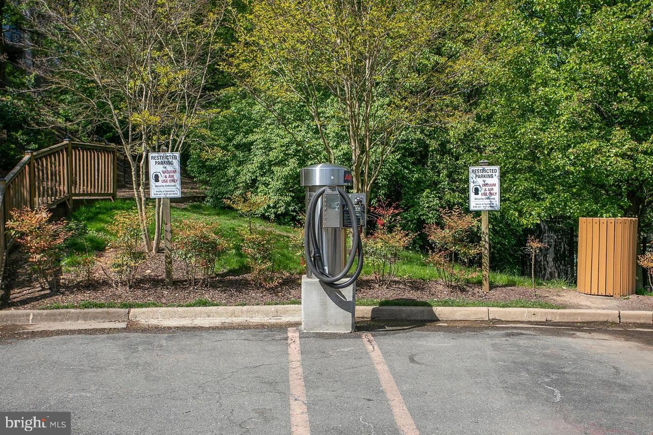 ROTONDA - Residential Lease