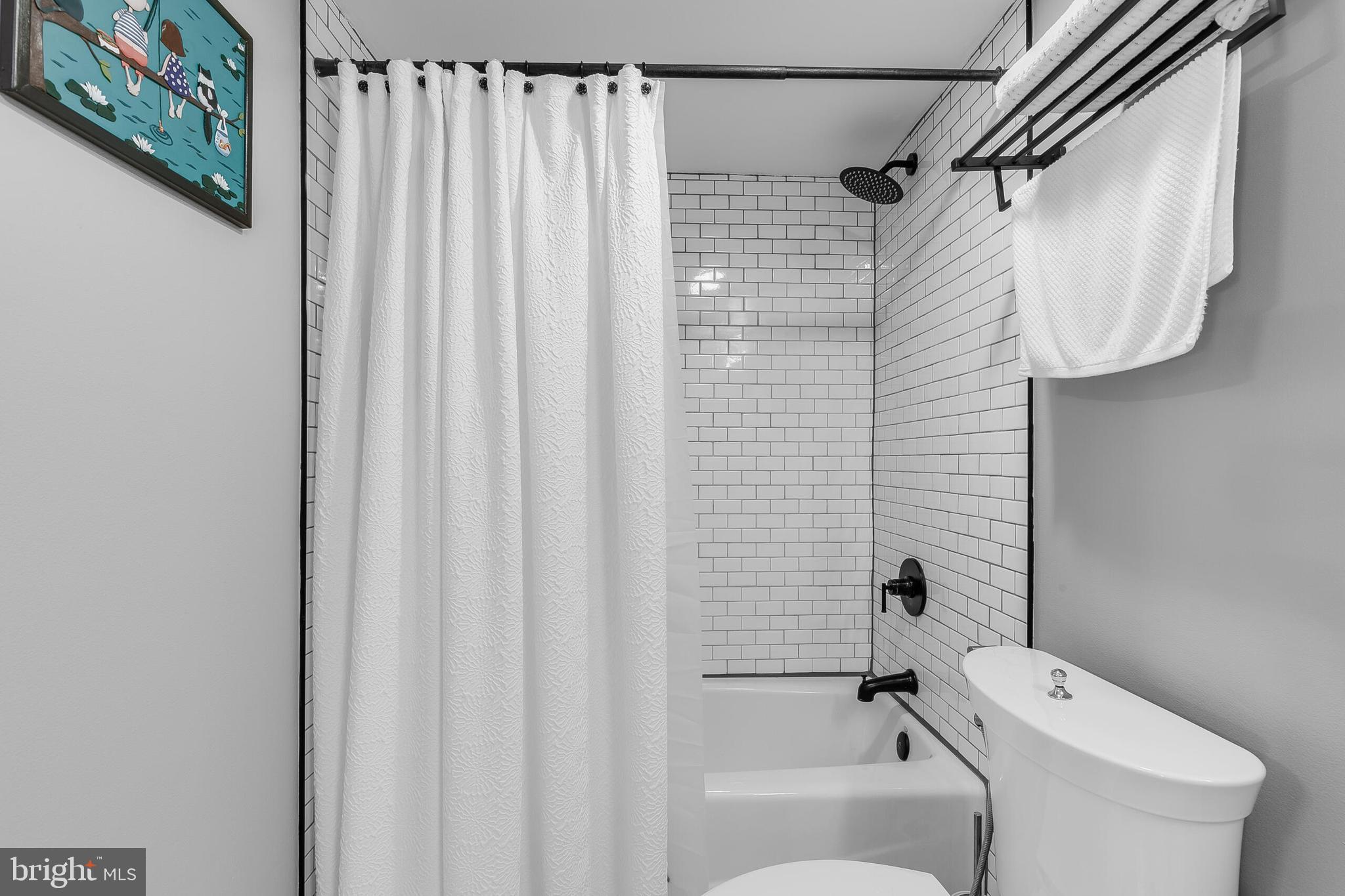 ROTONDA - Residential Lease