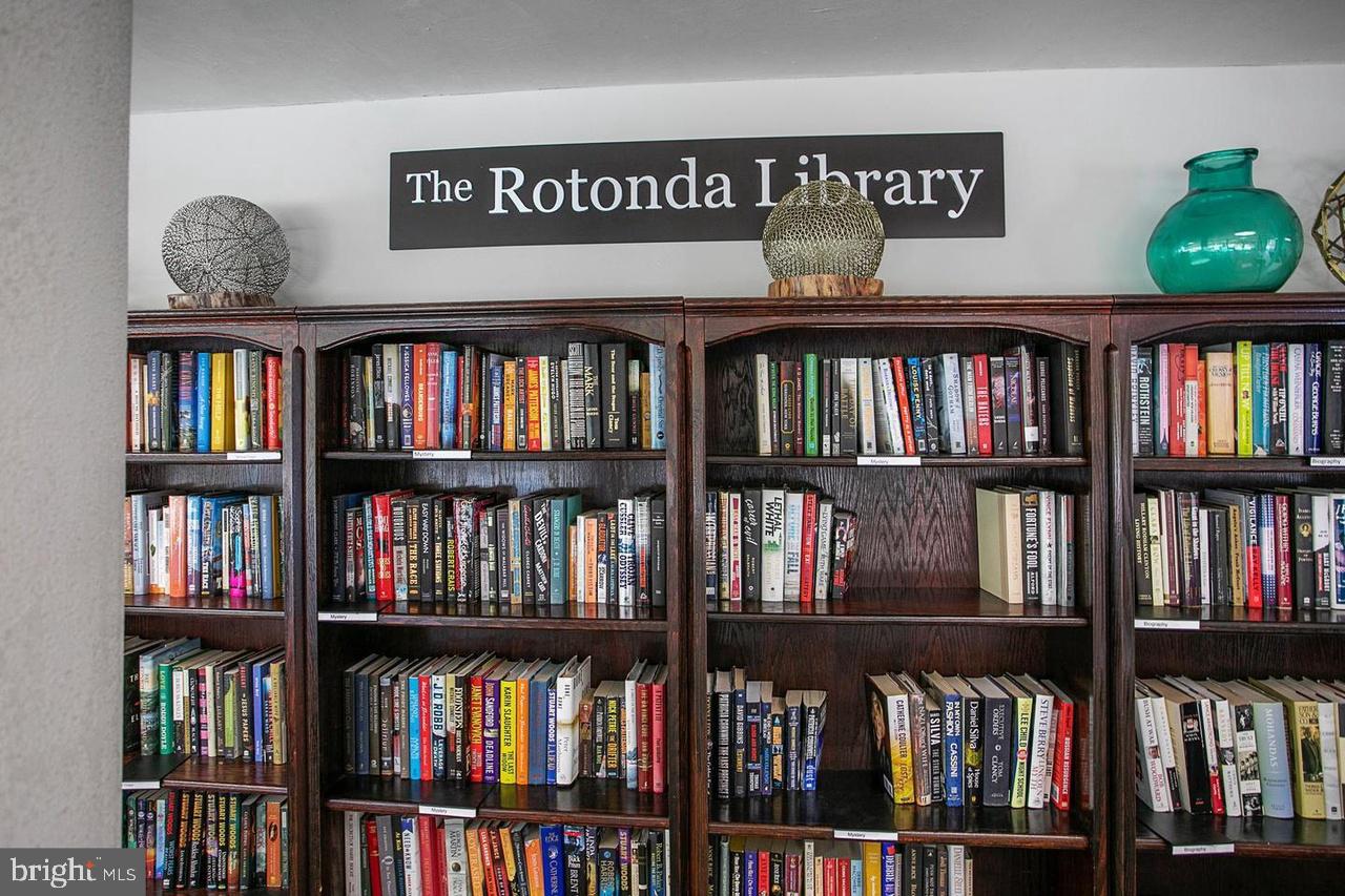 ROTONDA - Residential Lease