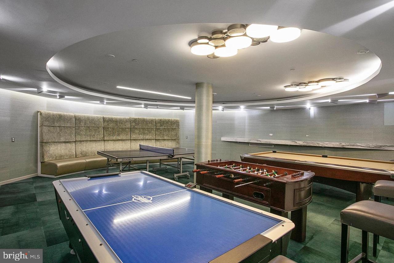 ROTONDA - Residential Lease