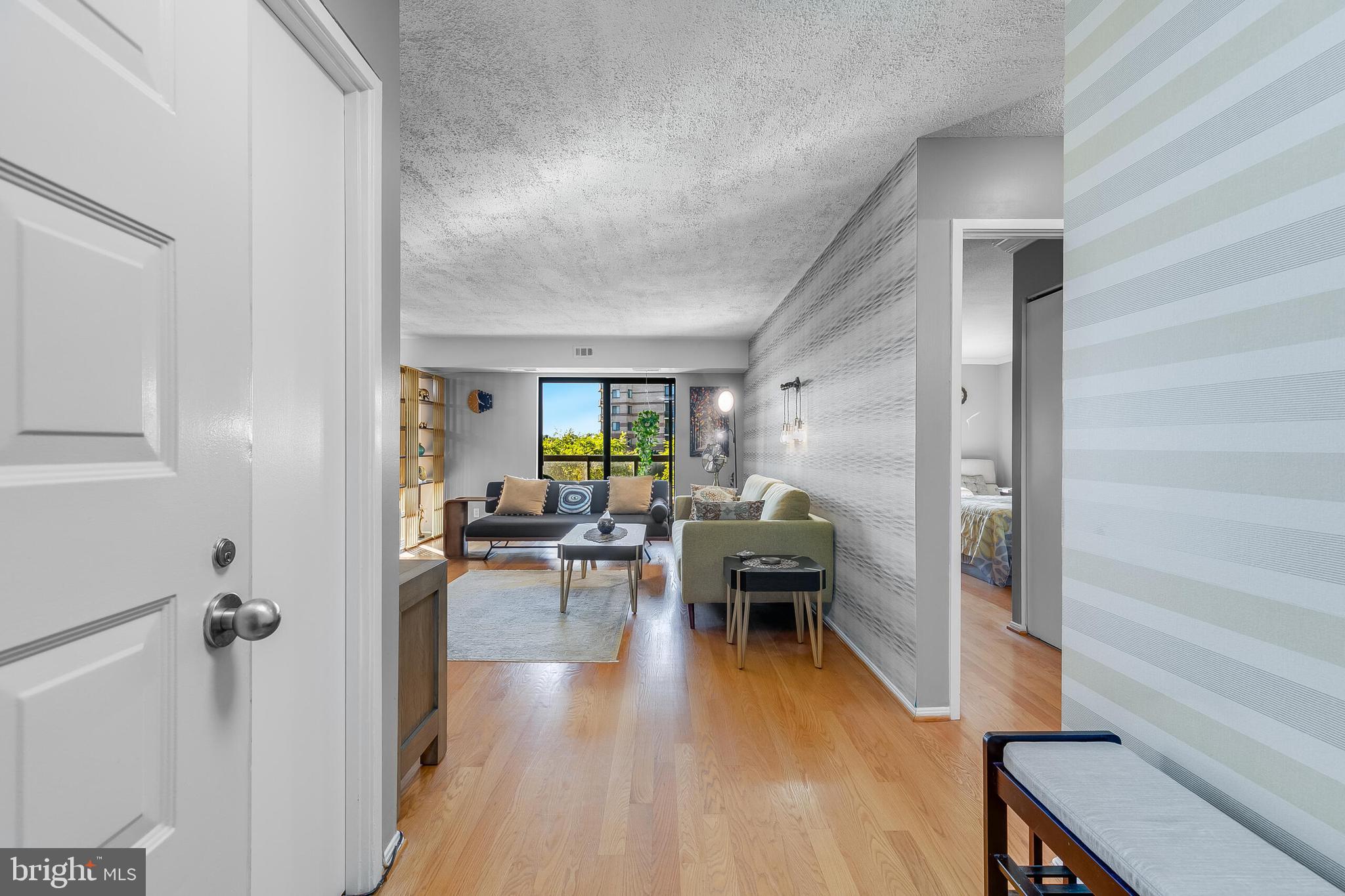 ROTONDA - Residential Lease