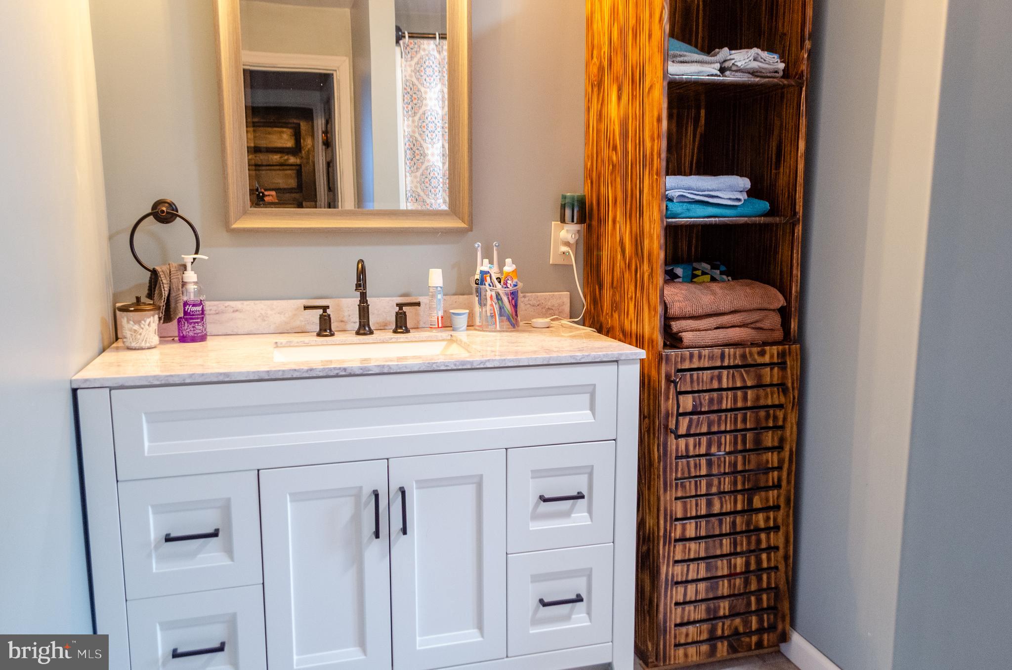 YORK TWP - Residential