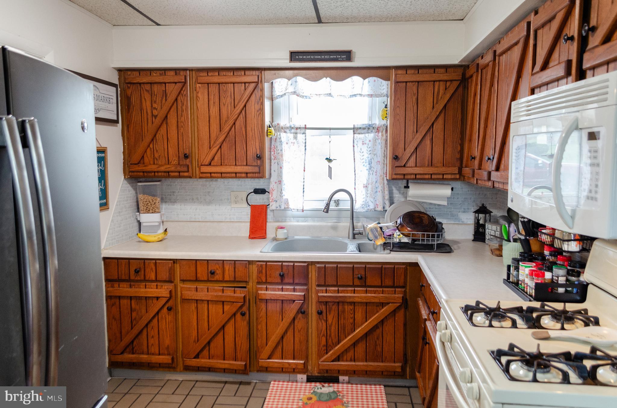 YORK TWP - Residential