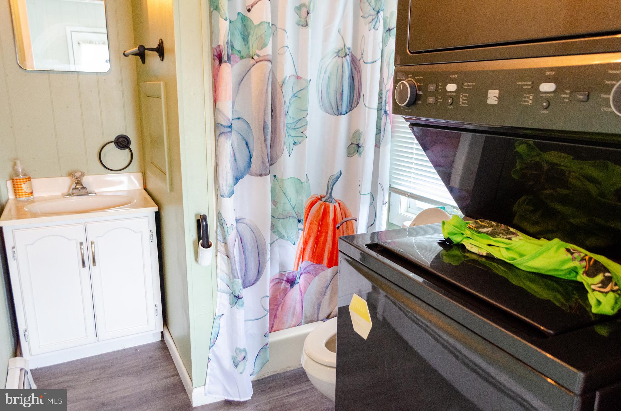 YORK TWP - Residential