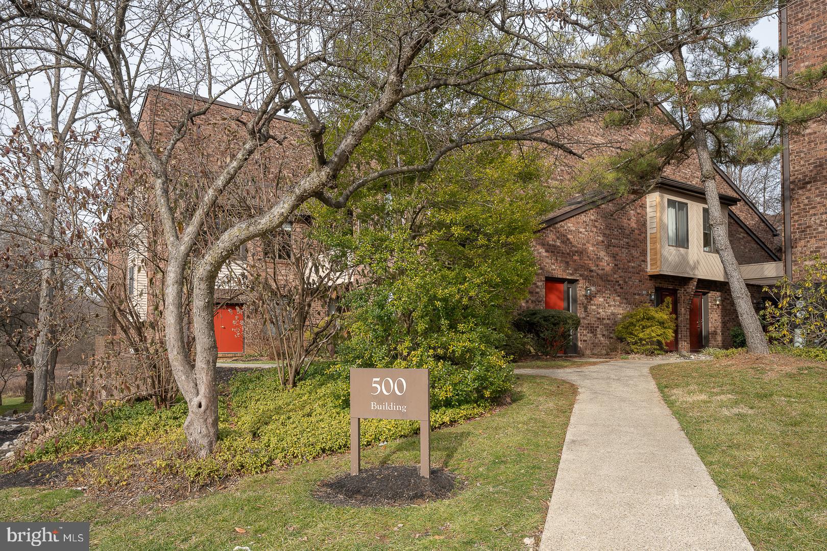 504 MOUNTAINVIEW DRIVE