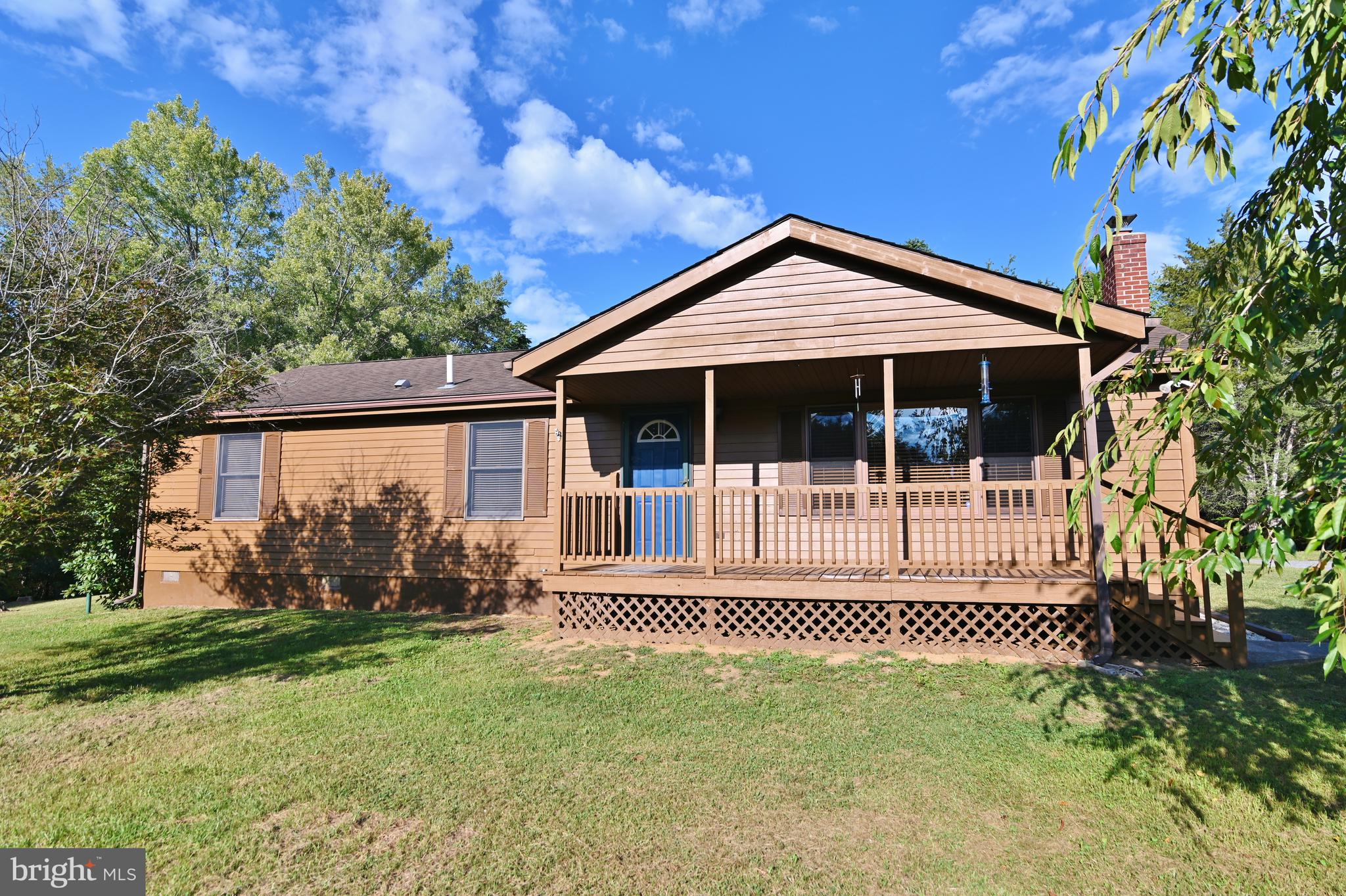 338 CALAMUS LANE