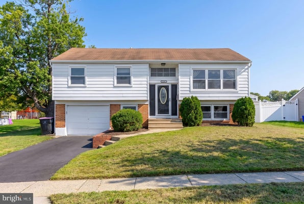 1037 LYNWOOD LN, SOMERDALE, NJ 08083 - Image 36ccc7c3e4a73c88fcd8d96e9bb51504/4091176491
