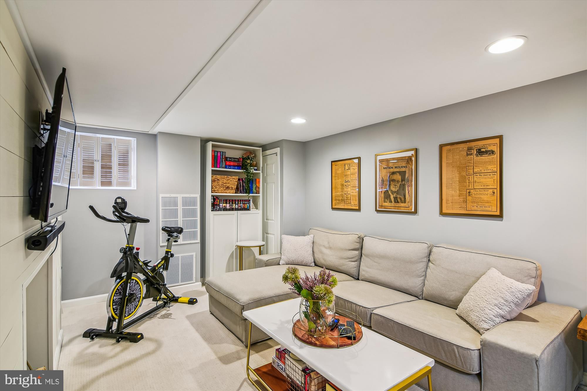 RIVERSIDE PARK - Residential