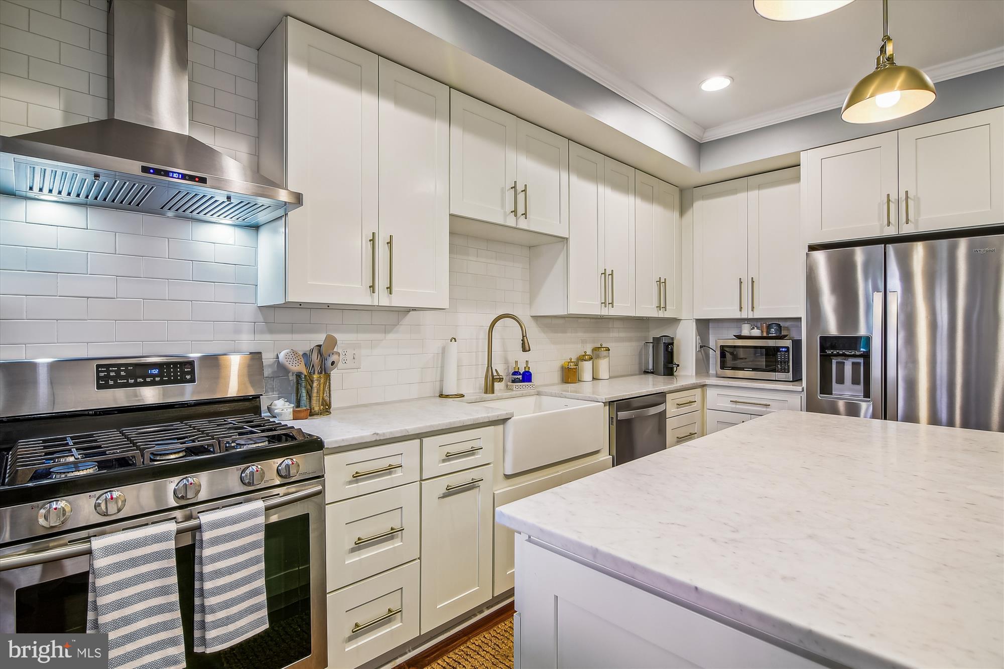 RIVERSIDE PARK - Residential