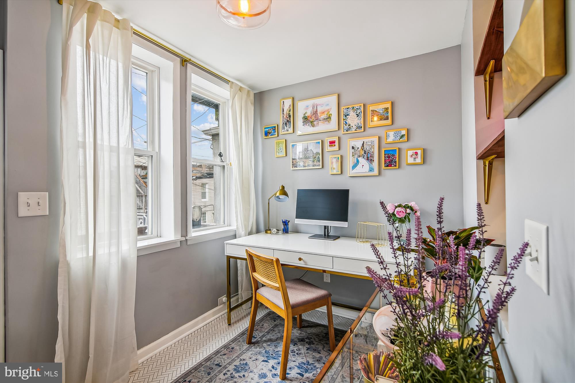 RIVERSIDE PARK - Residential