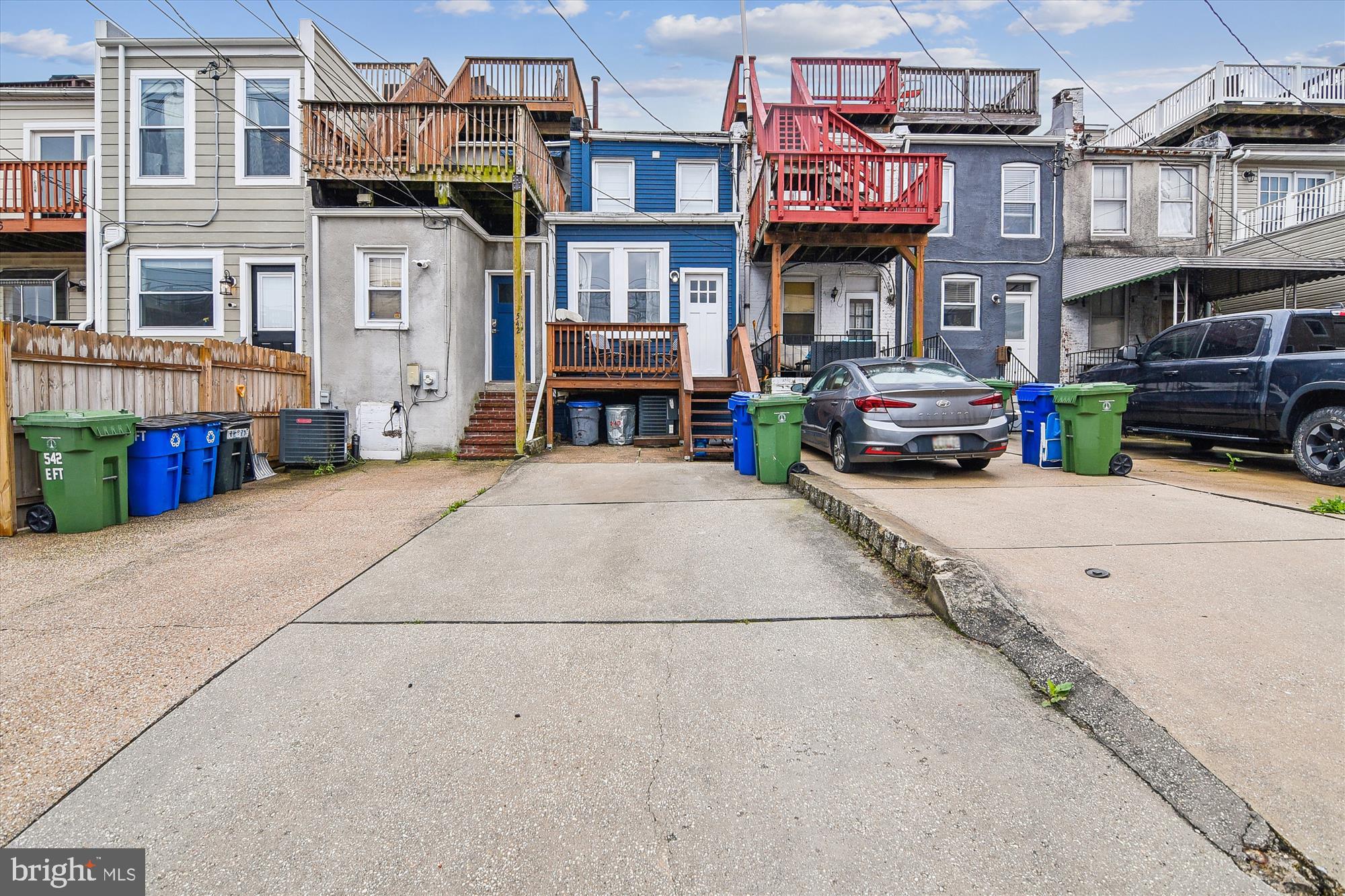 RIVERSIDE PARK - Residential