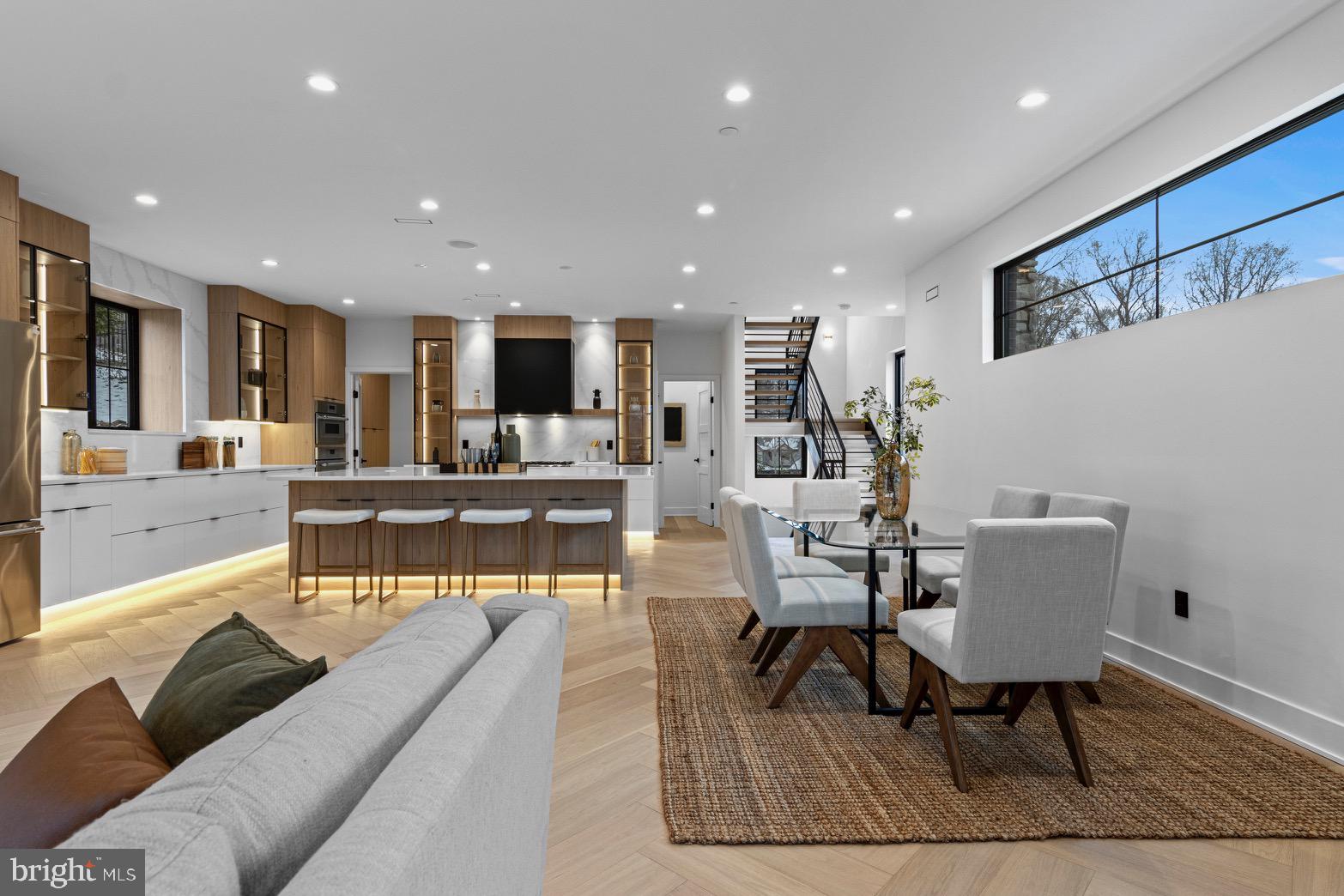 RUNNYMEADE FARMS - Residential